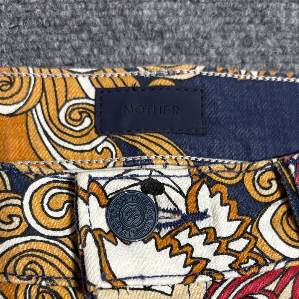 MOTHER The Hustler Ultra High-Rise Cropped Flare Jeans - Picture 2 of 8